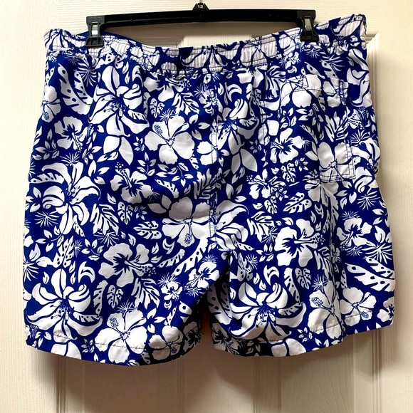 Hawaiian Hibiscus 🌺 Print Swim Trunks -Size XL - Picture 2 of 3